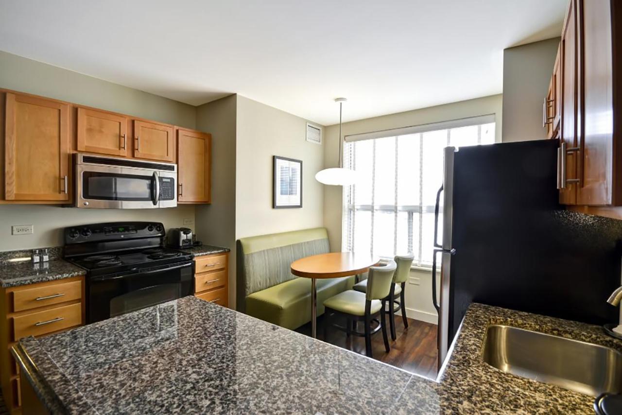 Hyatt House Naperville/Warrenville Esterno foto